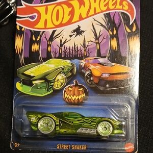 Hot Wheels Green Street Shaker Halloween Car